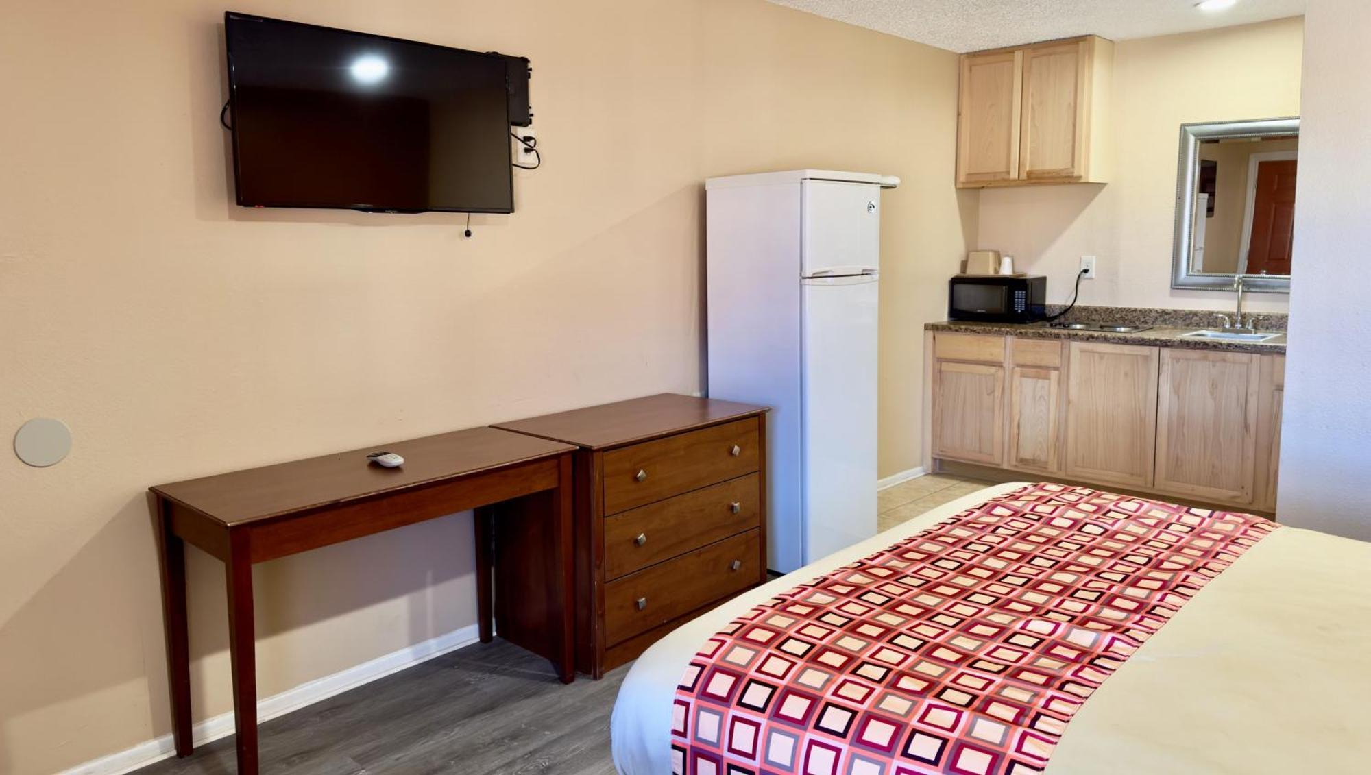 Regency Inn Hondo Экстерьер фото