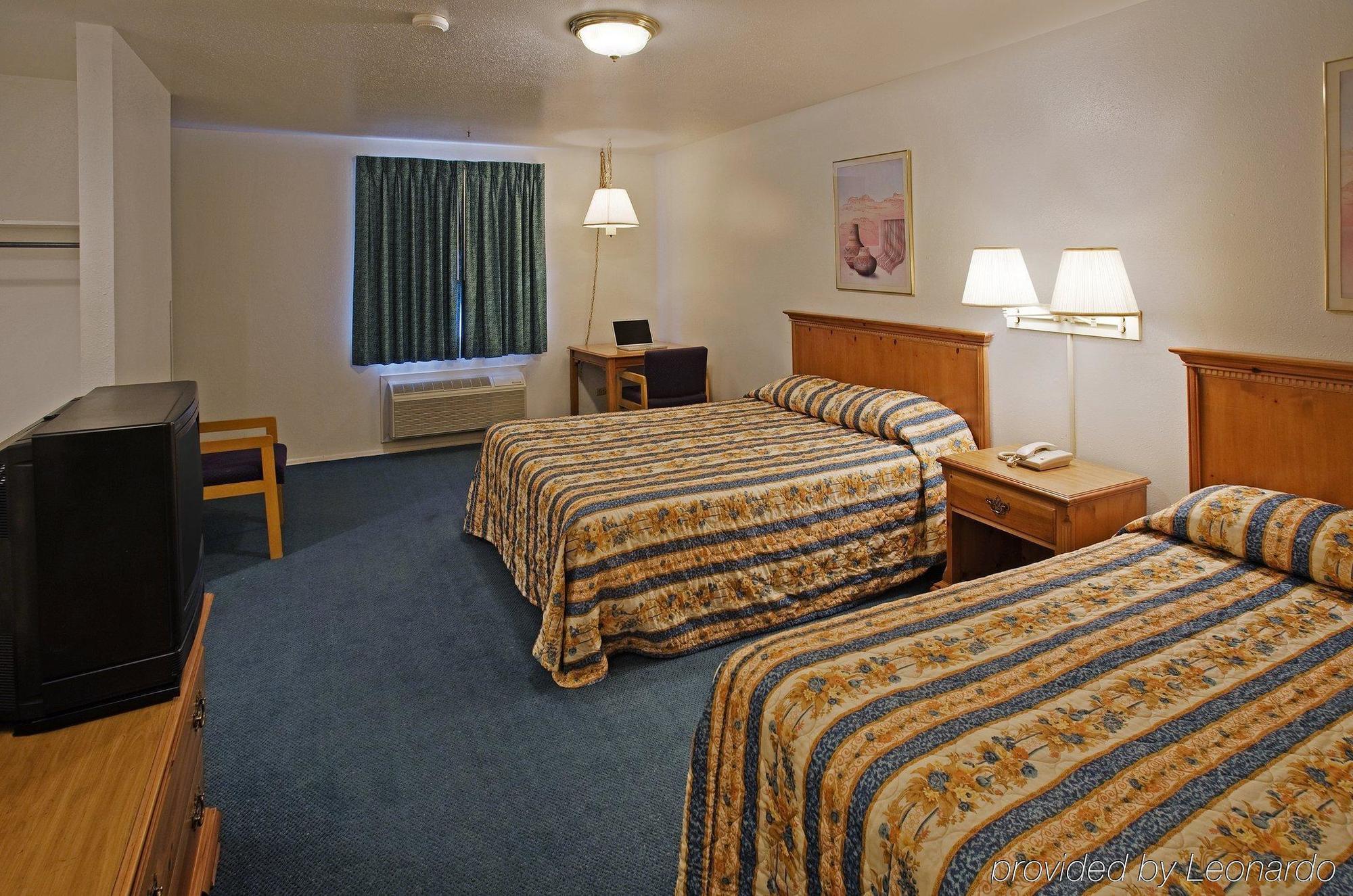 Regency Inn Hondo Экстерьер фото